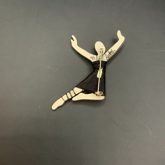 Liztech Signed LEAPER Joyful Happiness Dance Circa 1994 Brooch Artist Made J410 - Picture 5 of 9